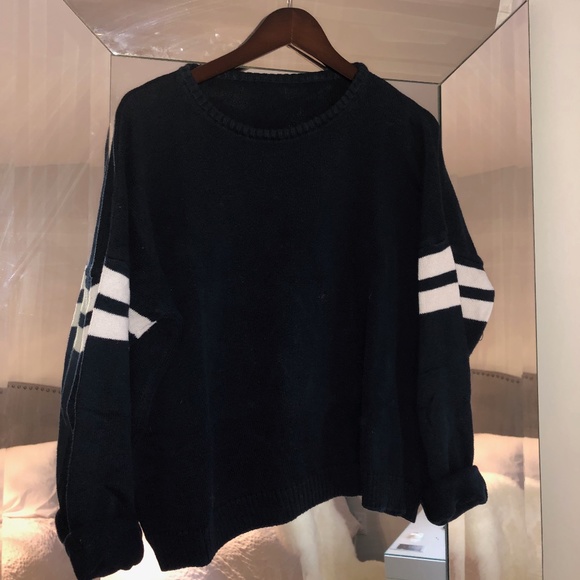 Brandy Melville Sweater - Picture 1 of 1